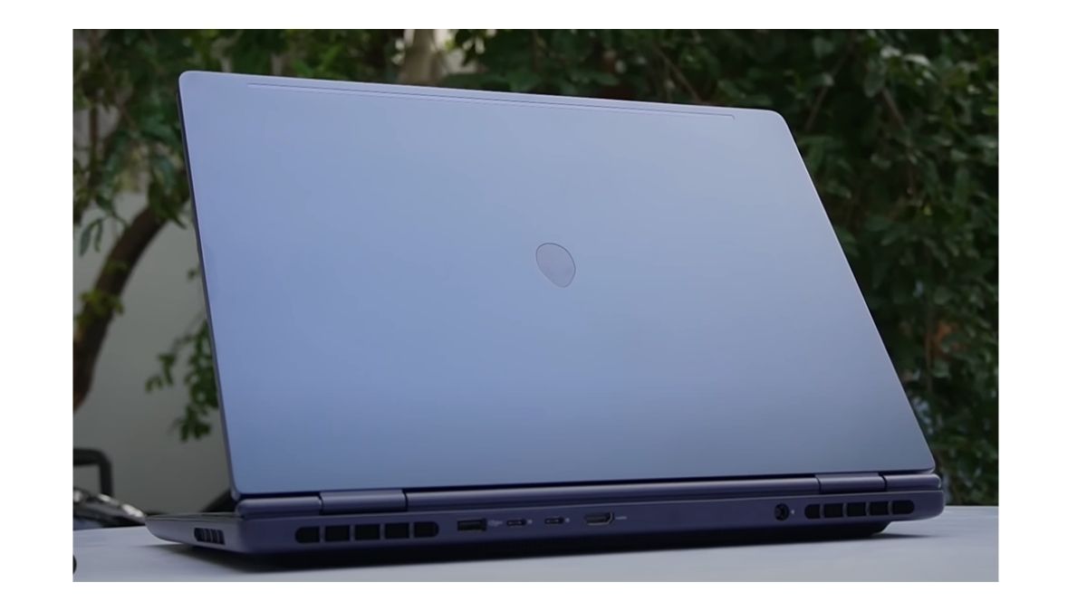 Dell Alienware Aurora 16 | RTX 5060 Affordable Alienware Laptop
